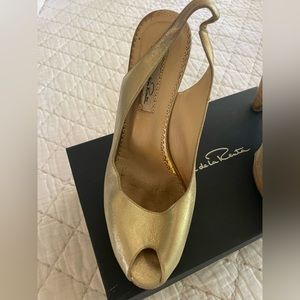 Oscar de la Renta gold wedges (size 38.5/8.5)